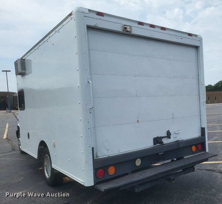 image for item DR4870 2004 Chevrolet  delivery truck