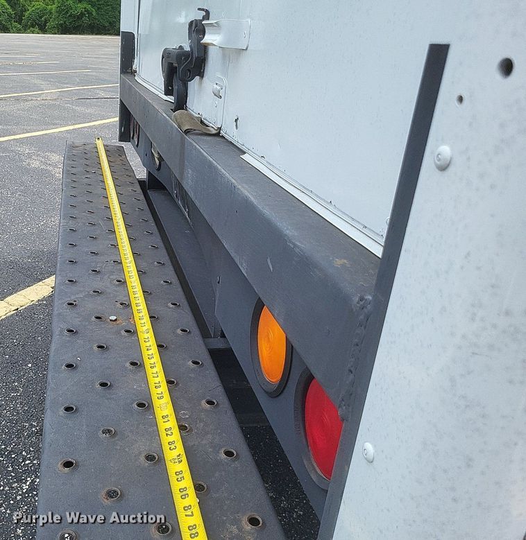 image for item DR4870 2004 Chevrolet  delivery truck