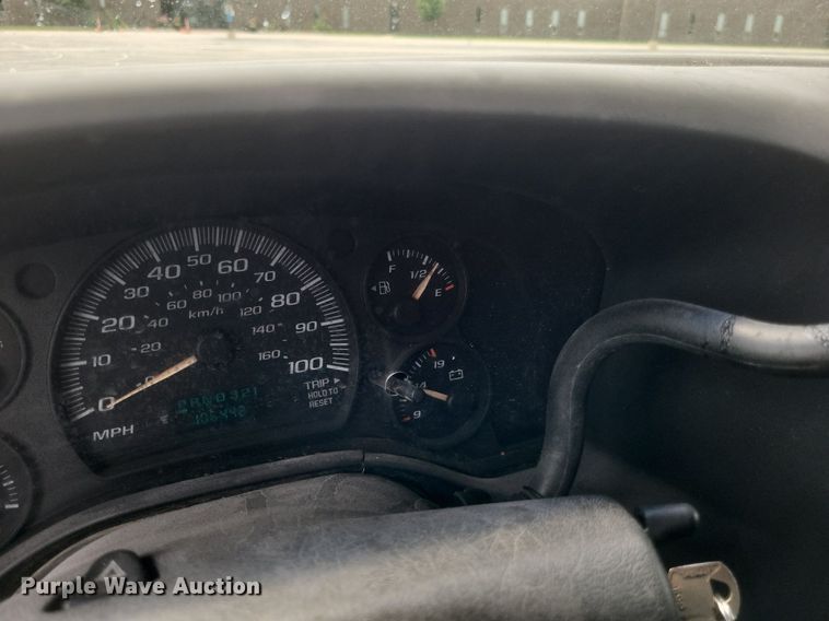 image for item DR4870 2004 Chevrolet  delivery truck