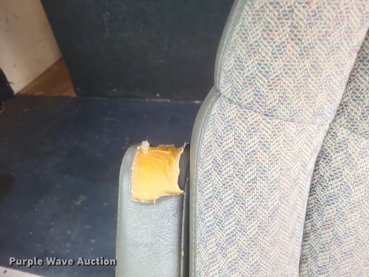 image for item DR4870 2004 Chevrolet  delivery truck