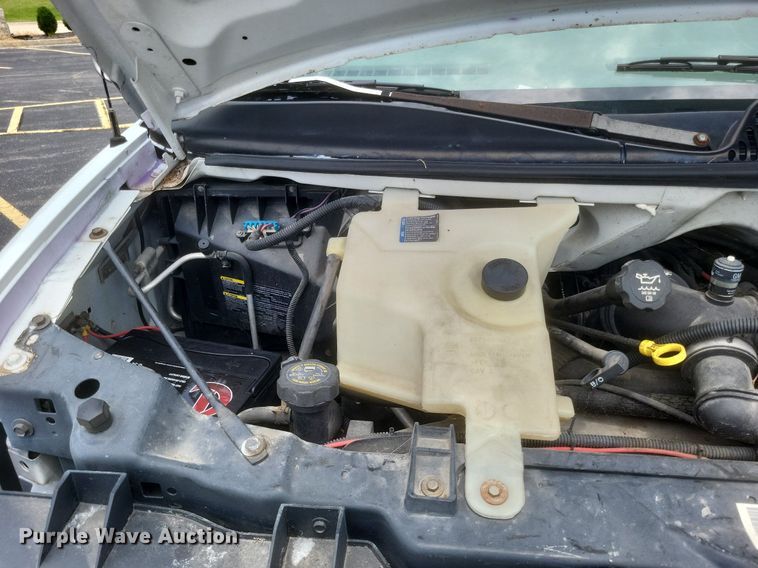 image for item DR4870 2004 Chevrolet  delivery truck