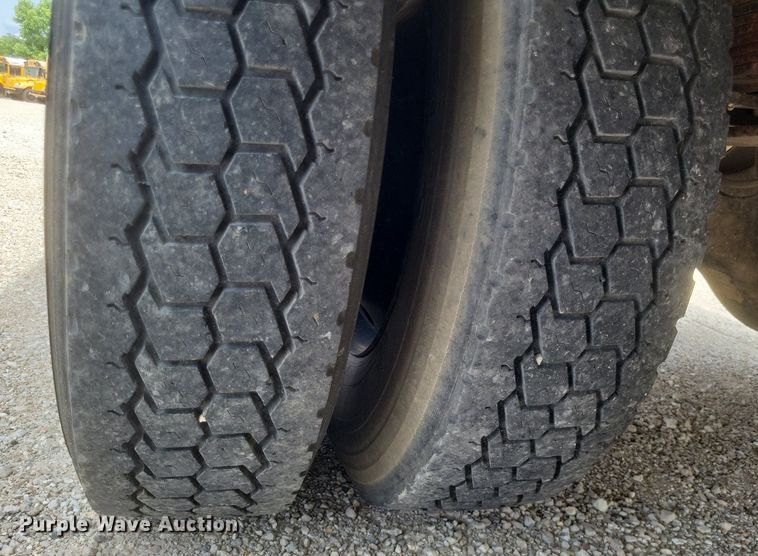 image for item DR4873 2008 International  CE300 school bus