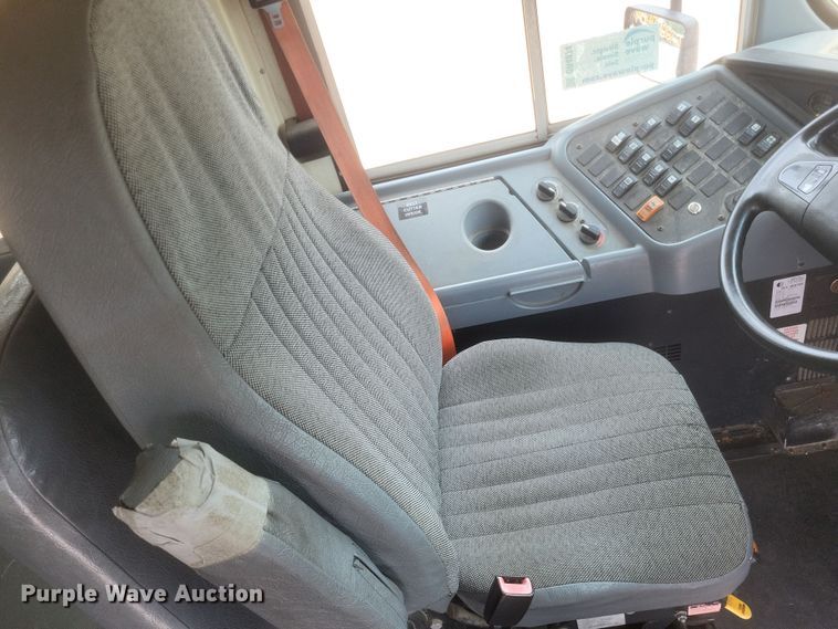 image for item DR4874 2014 International  school bus