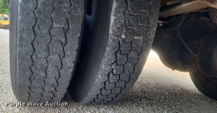 image for item DR4874 2014 International  school bus