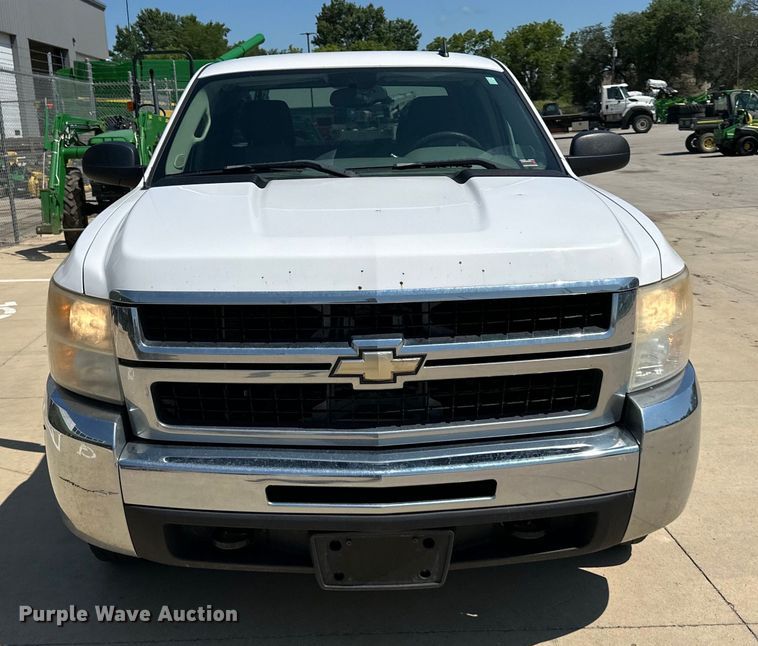 image for item DS4212 2008 Chevrolet  Silverado 2500HD Ext. Cab pickup truck
