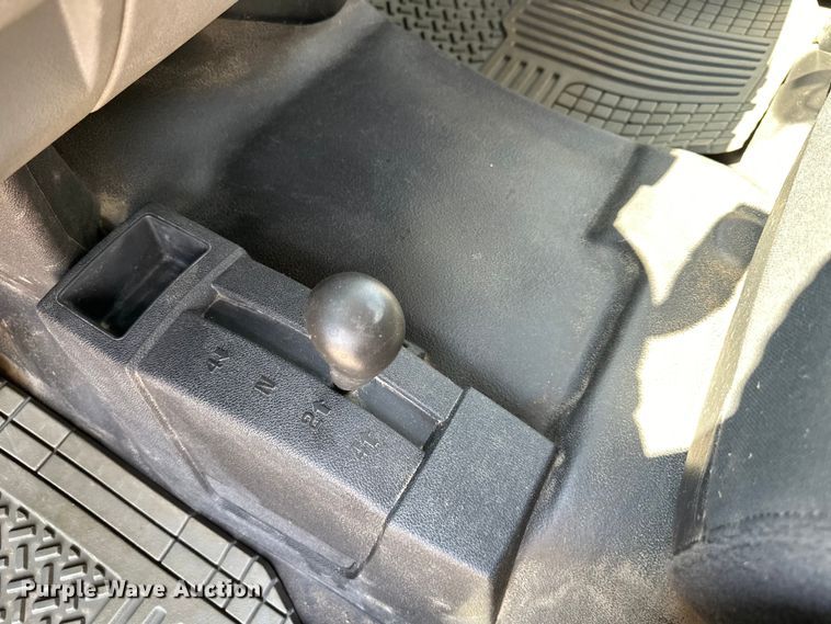 image for item DS4212 2008 Chevrolet  Silverado 2500HD Ext. Cab pickup truck