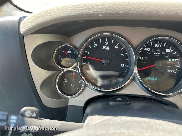 image for item DS4212 2008 Chevrolet  Silverado 2500HD Ext. Cab pickup truck