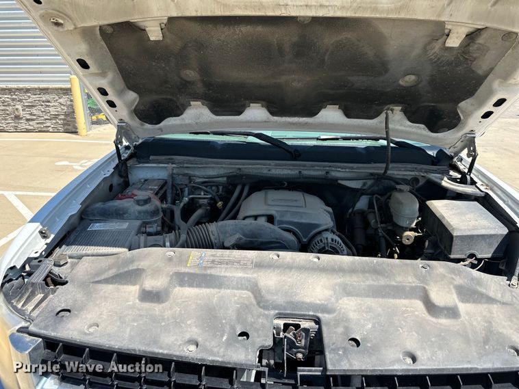 image for item DS4212 2008 Chevrolet  Silverado 2500HD Ext. Cab pickup truck