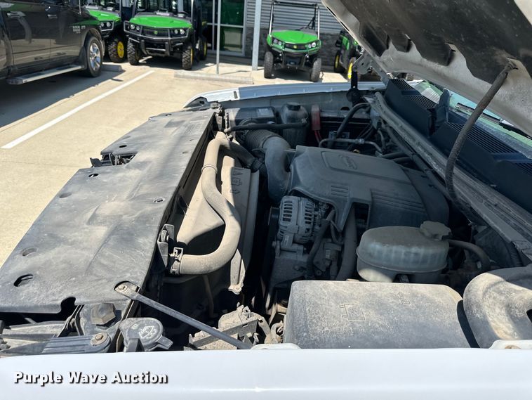 image for item DS4212 2008 Chevrolet  Silverado 2500HD Ext. Cab pickup truck