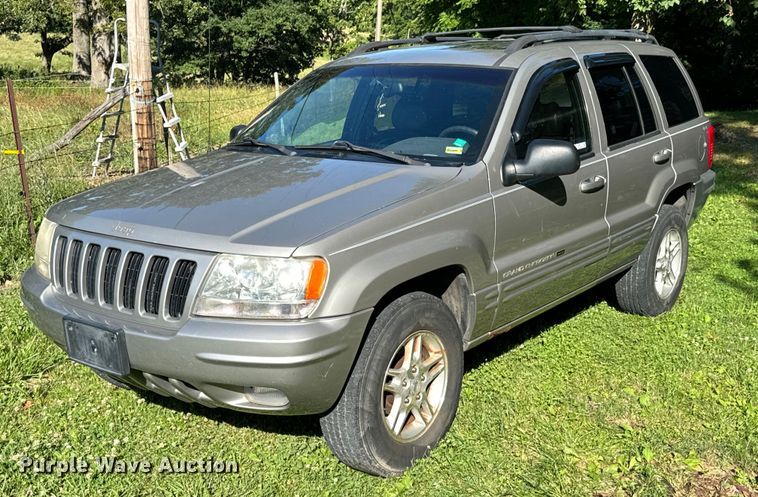 image for item DX0825 2000 Jeep Grand Cherokee SUV