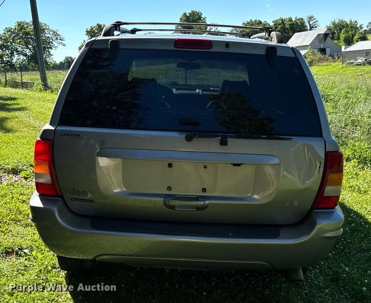 image for item DX0825 2000 Jeep Grand Cherokee SUV