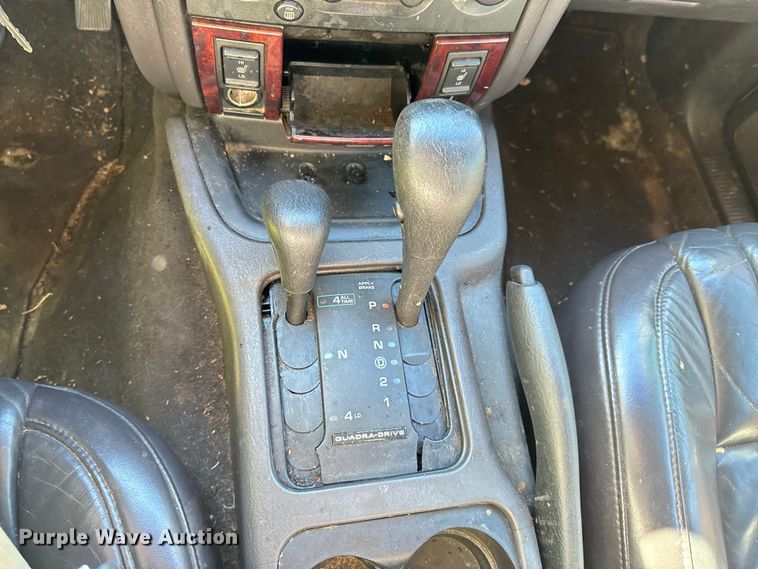 image for item DX0825 2000 Jeep Grand Cherokee SUV