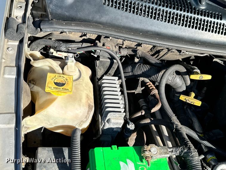 image for item DX0825 2000 Jeep Grand Cherokee SUV