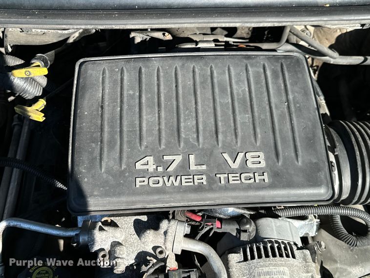 image for item DX0825 2000 Jeep Grand Cherokee SUV