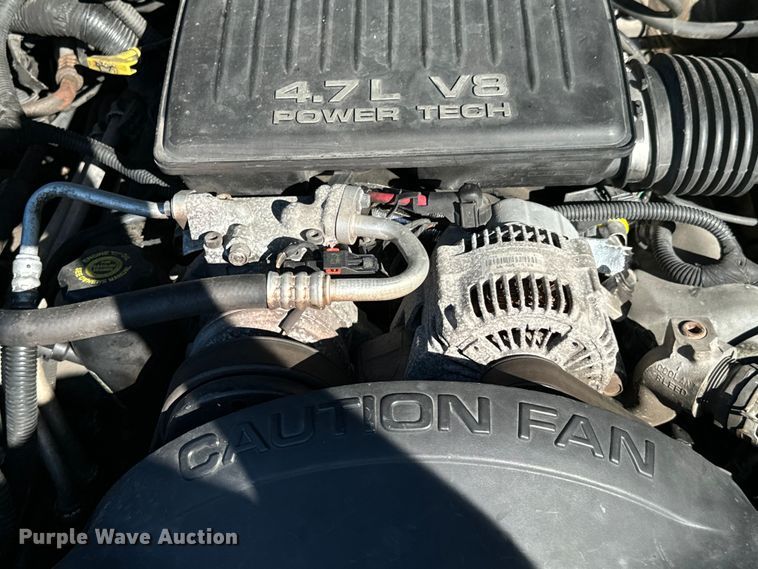 image for item DX0825 2000 Jeep Grand Cherokee SUV