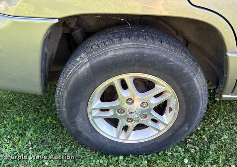 image for item DX0825 2000 Jeep Grand Cherokee SUV