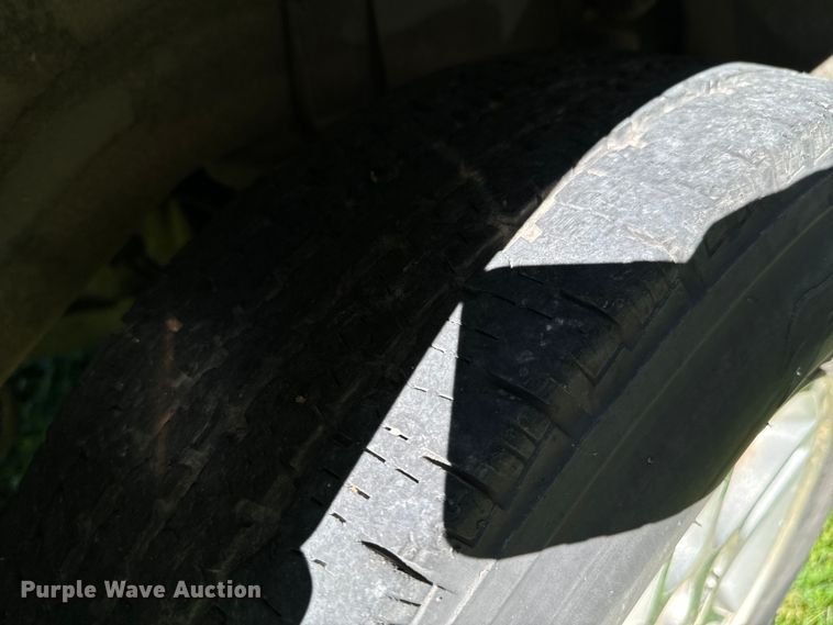 image for item DX0825 2000 Jeep Grand Cherokee SUV