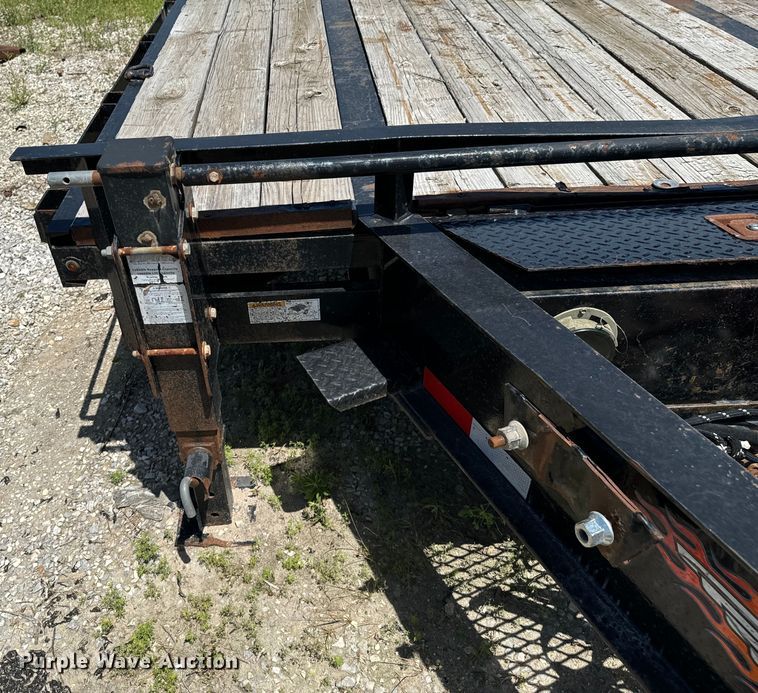 image for item DX0851 2016 H&H equipment trailer