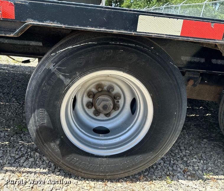 image for item DX0851 2016 H&H equipment trailer