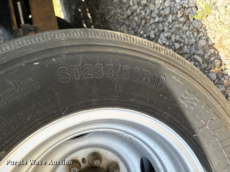 image for item DX0851 2016 H&H equipment trailer