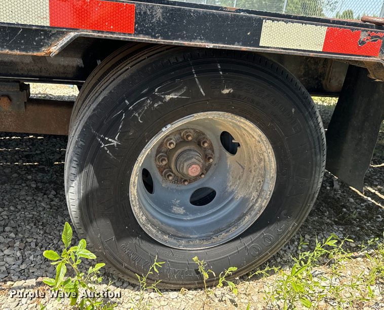 image for item DX0851 2016 H&H equipment trailer