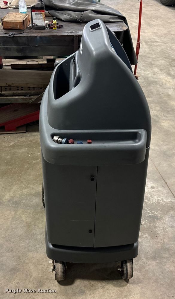 image for item DX0852 RobinAir  Cooltech 34288 AC recovery machine