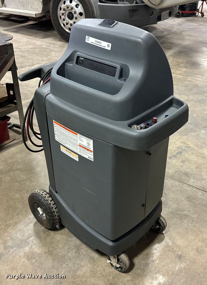 image for item DX0852 RobinAir  Cooltech 34288 AC recovery machine