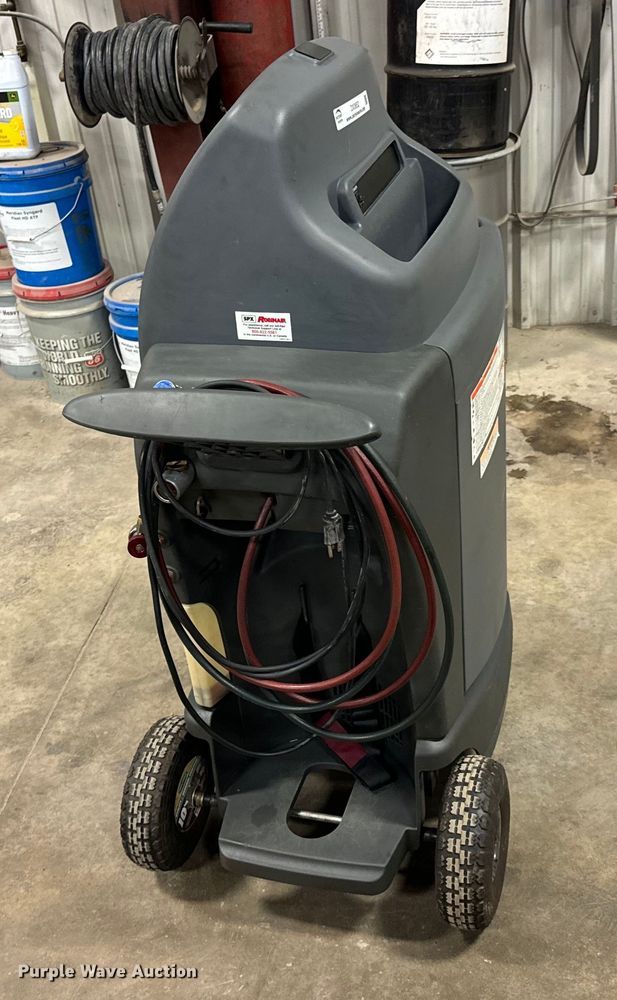 image for item DX0852 RobinAir  Cooltech 34288 AC recovery machine