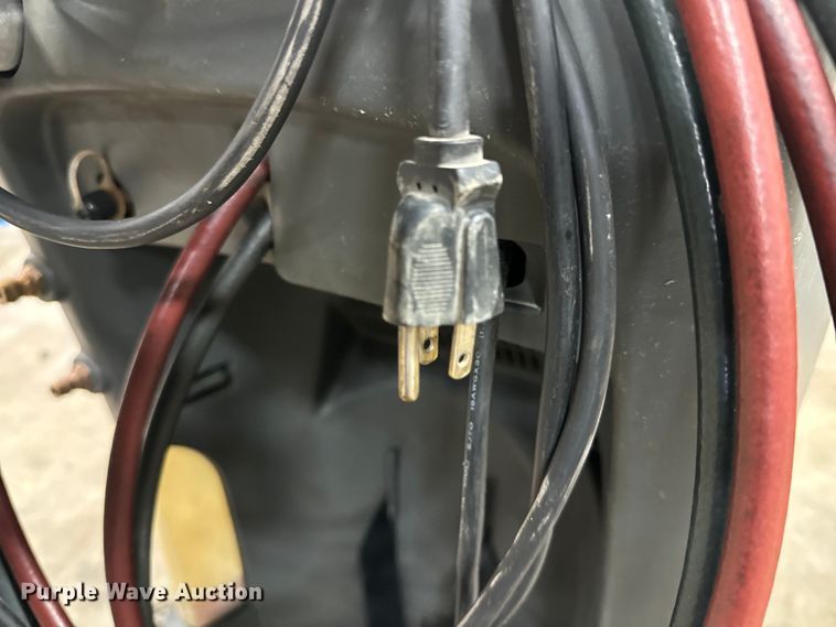 image for item DX0852 RobinAir  Cooltech 34288 AC recovery machine