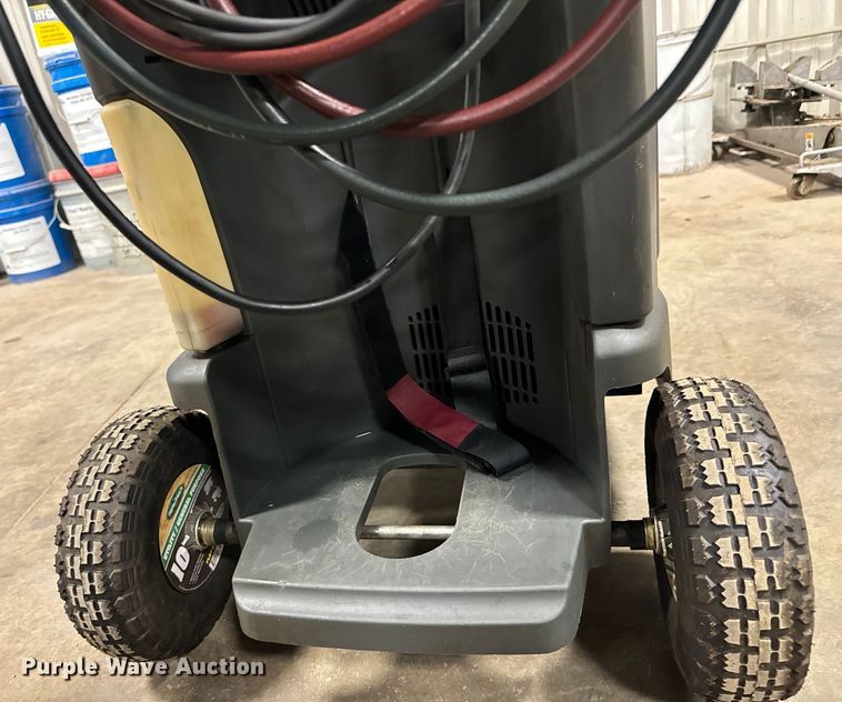 image for item DX0852 RobinAir  Cooltech 34288 AC recovery machine