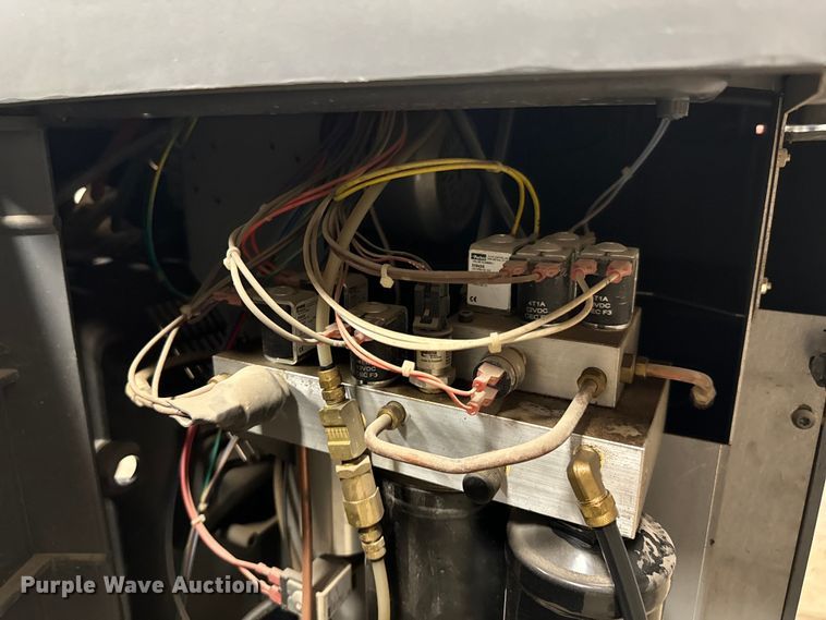 image for item DX0852 RobinAir  Cooltech 34288 AC recovery machine