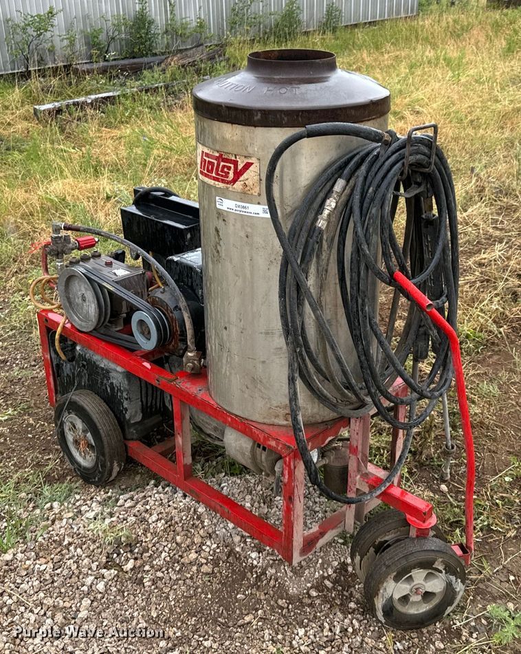 image for item DX0861 Hotsy pressure washer