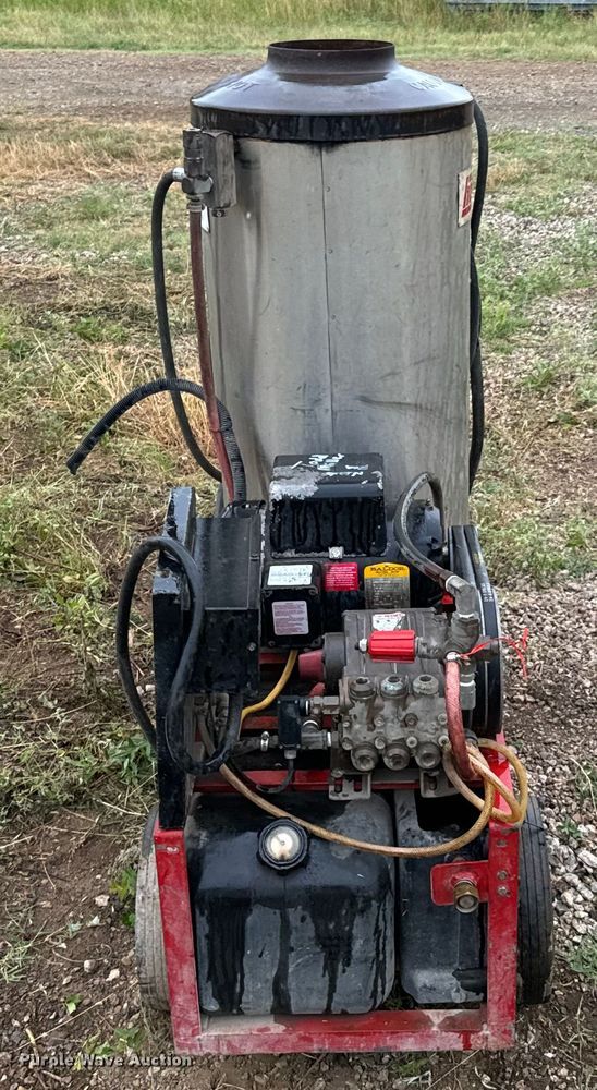 image for item DX0861 Hotsy pressure washer