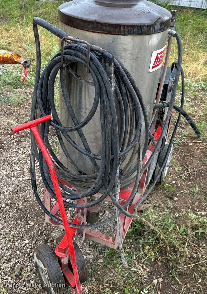 image for item DX0861 Hotsy pressure washer