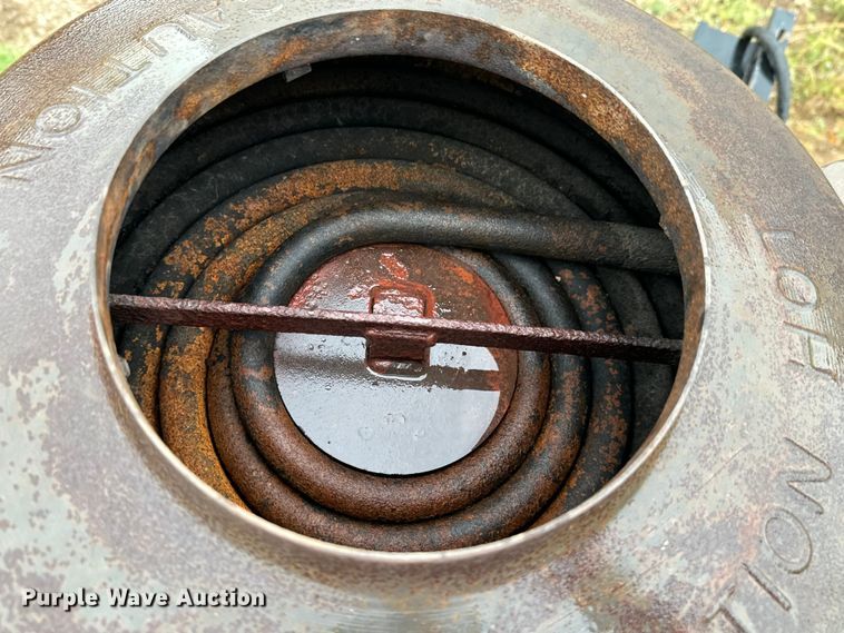 image for item DX0861 Hotsy pressure washer