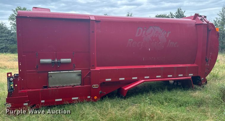 image for item DX0866 Labrie refuse truck bed