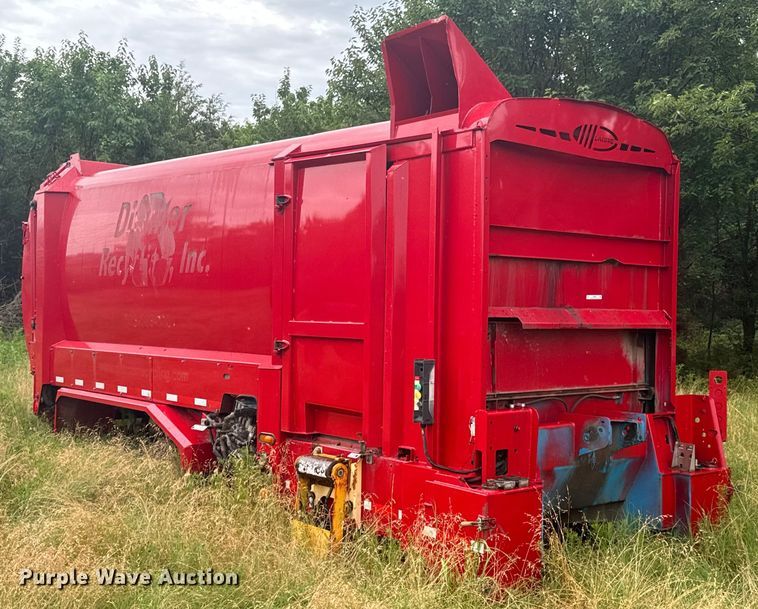 image for item DX0866 Labrie refuse truck bed