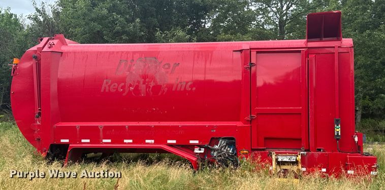 image for item DX0866 Labrie refuse truck bed