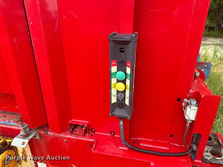 image for item DX0866 Labrie refuse truck bed