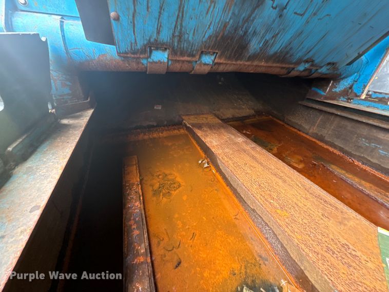 image for item DX0866 Labrie refuse truck bed