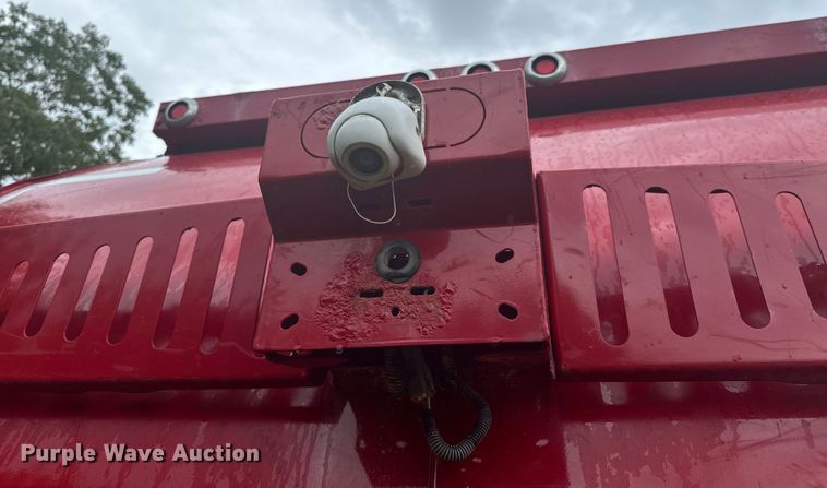 image for item DX0866 Labrie refuse truck bed