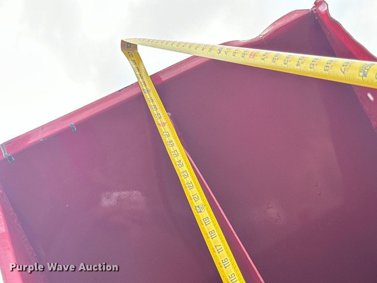 image for item DX0866 Labrie refuse truck bed