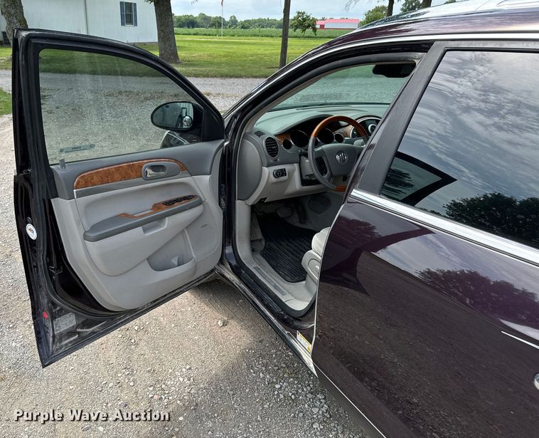 image for item DX0869 2008 Buick Enclave CX SUV