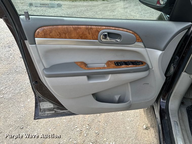image for item DX0869 2008 Buick Enclave CX SUV
