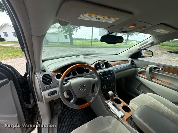 image for item DX0869 2008 Buick Enclave CX SUV