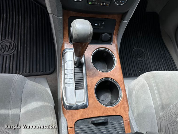 image for item DX0869 2008 Buick Enclave CX SUV