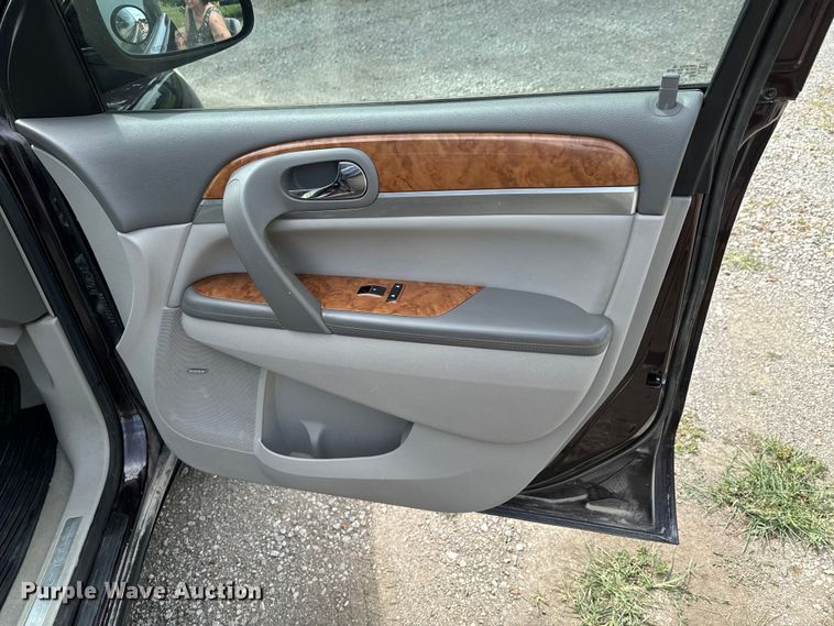 image for item DX0869 2008 Buick Enclave CX SUV
