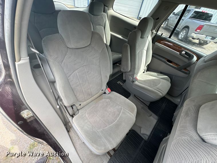 image for item DX0869 2008 Buick Enclave CX SUV