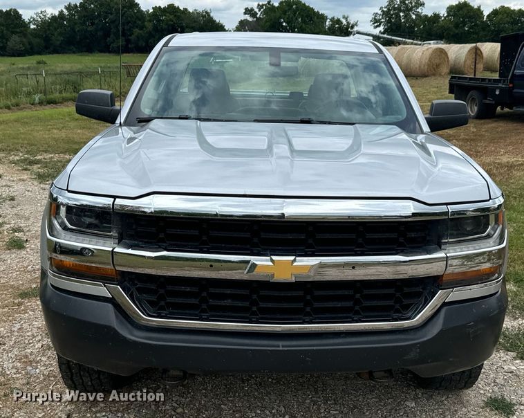 image for item DX0872 2017 Chevrolet Silverado 1500 Double Cab pickup truck