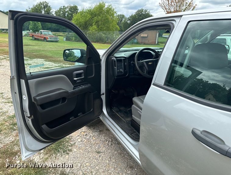 image for item DX0872 2017 Chevrolet Silverado 1500 Double Cab pickup truck